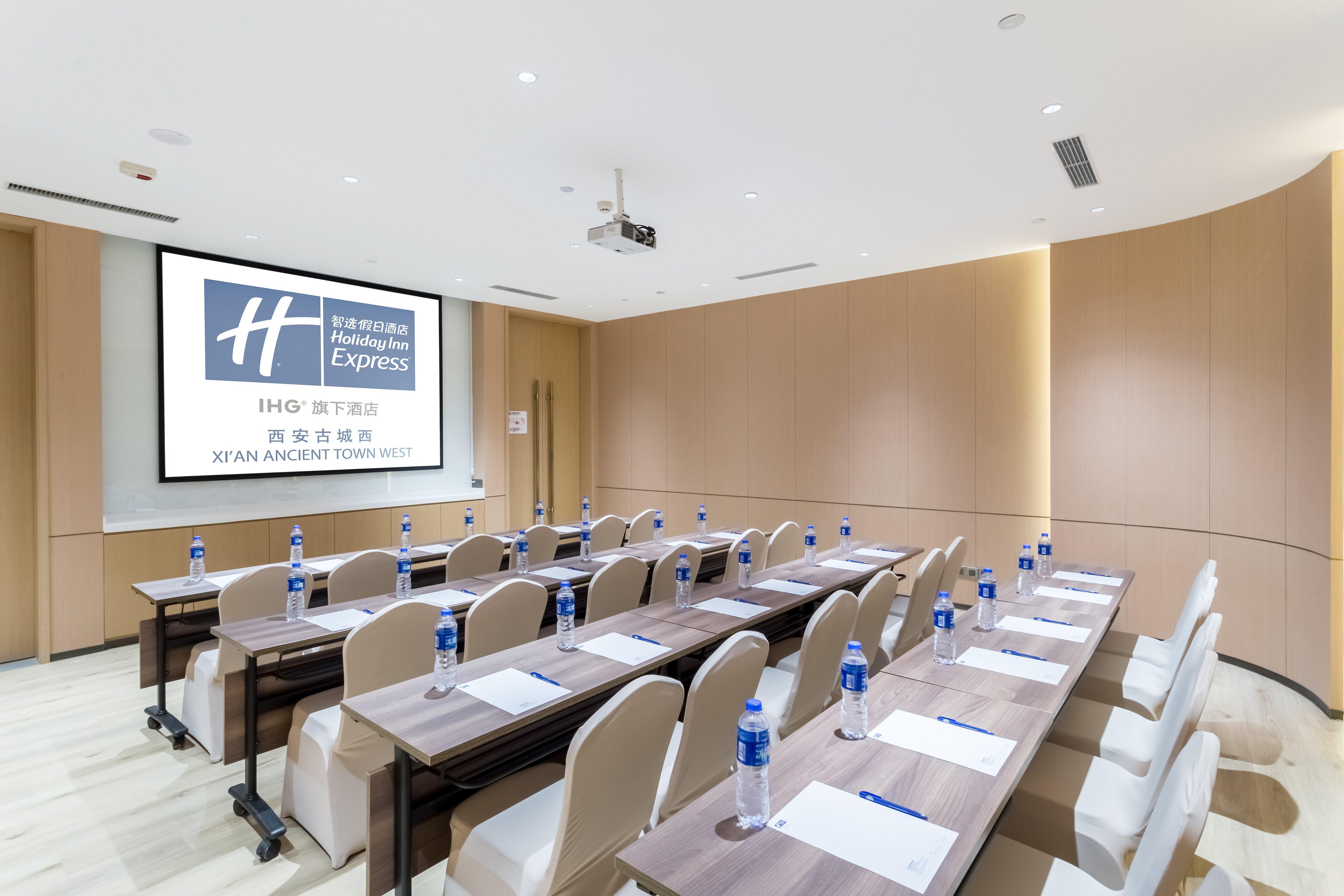 Holiday Inn Express Xi'An Ancient Town West By Ihg Екстериор снимка
